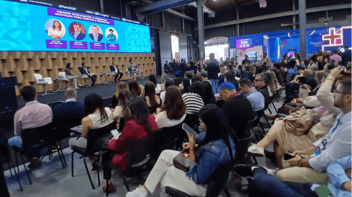 RIW-Leticia-de-Freitas-e-Castro IDENTIDADES DE SUCESSO