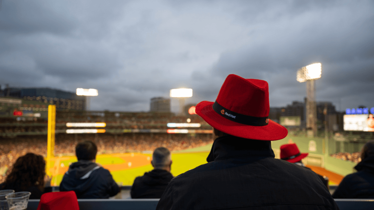 Red Hat utiliza a lógica das equipes de futebol para explicar como colaboração, integração e open source impulsionam a inovação tecnológica nas empresas.
