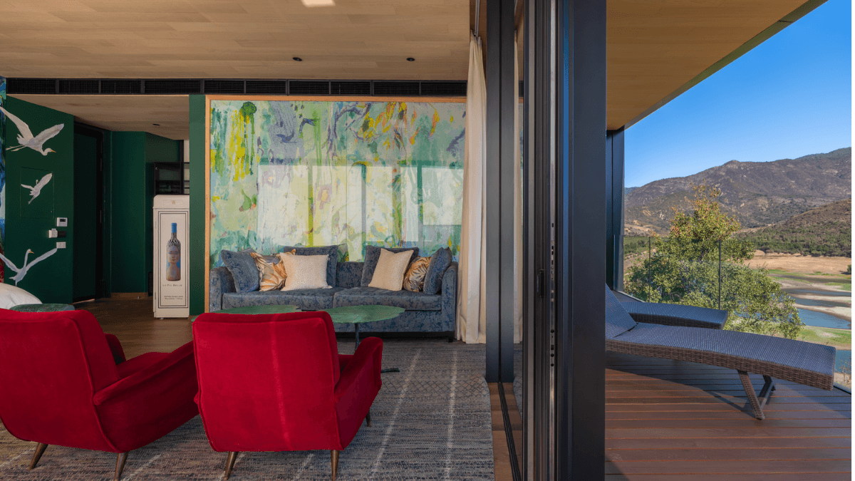 VIK Chile anuncia expansão com novos bangalôs de vidro, centro wellness, suítes e espaços para degustação, reforçando sua proposta de enoturismo e hospitalidade de alto padrão.
