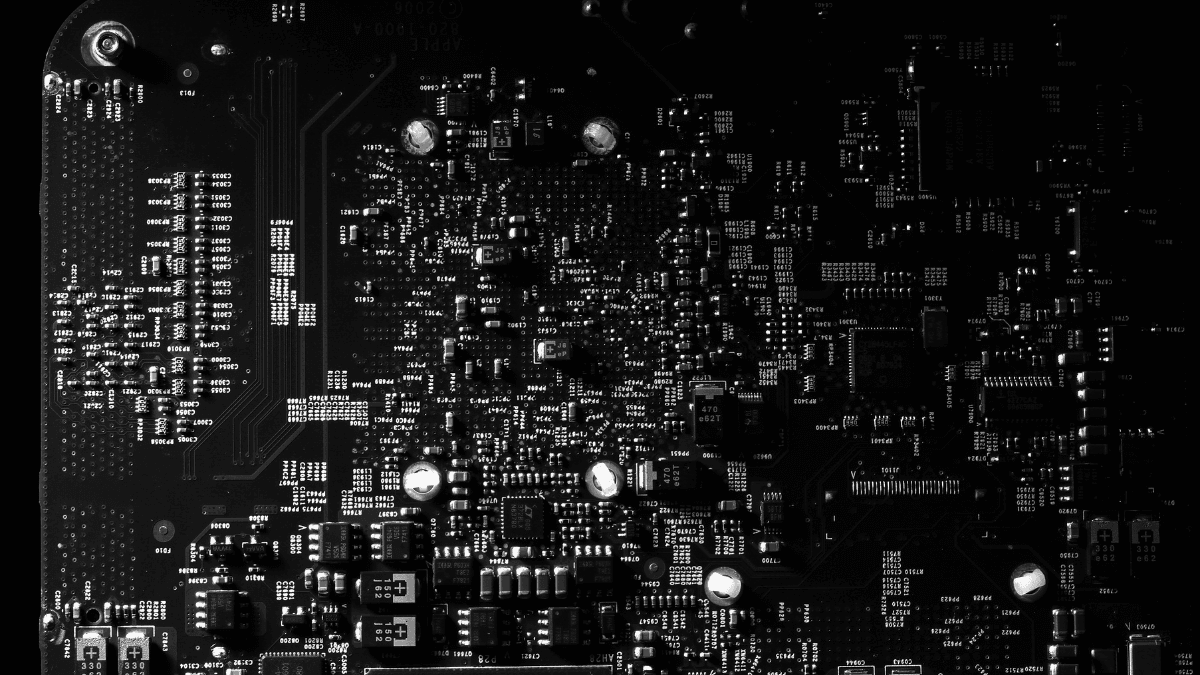 Logística reversa no Brasil registra destinação de 230 mil toneladas de eletroeletrônicos entre 2021 e 2025 segundo dados da ABREE
