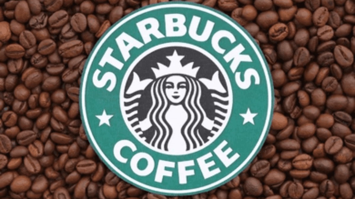 Logo da Starbucks sobre grão de café