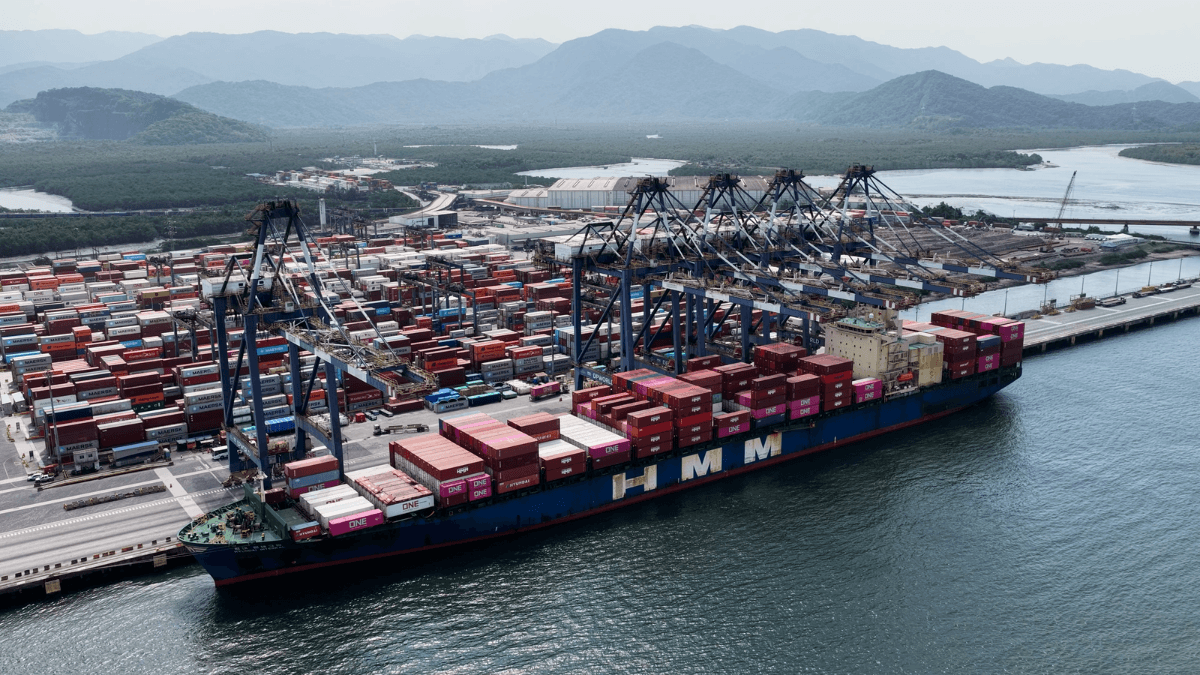 exportacoes-brasil-canada-recorde-2026-porto IDENTIDADES DE SUCESSO