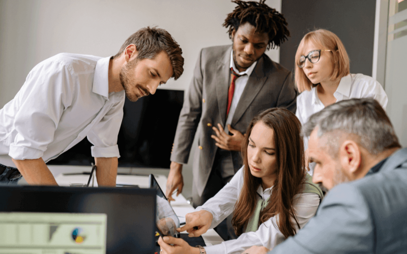 GPTW-varejo-2025-melhores-empresas-para-trabalhar-gestao-de-pessoas-no-varejo-ranking-GPTW-empresas-premiadas-GPTW-rnos8us9g99v7biu1ozacxuusajaug6ws19uuqn1xk Home V3