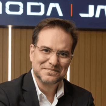 OMODA-JAECOO-Brasil-Roger-Corassa--rg0r0hl25r6aduo7o2fa8xu5arnx6w79103iz29xrg IDENTIDADES DE SUCESSO