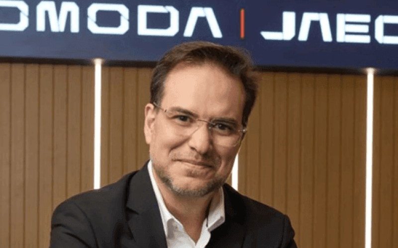 OMODA-JAECOO-Brasil-Roger-Corassa--rg0r0hl7n3oj93d5iya65z4qt99nc4qfpm9akhuirs Home V3