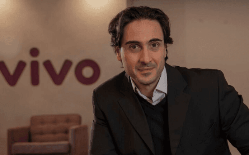 Rodrigo-Monari-CFO-Vivo-rl4nm8toz7ktbanz2hk889hwo5352yzins90925dvs Home V3